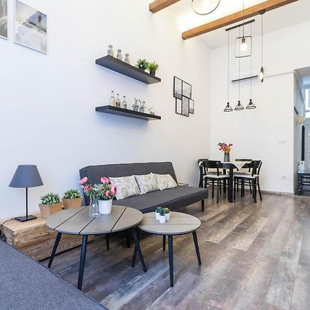 Katarina Apartment Blaha Square Budapesta Exterior foto